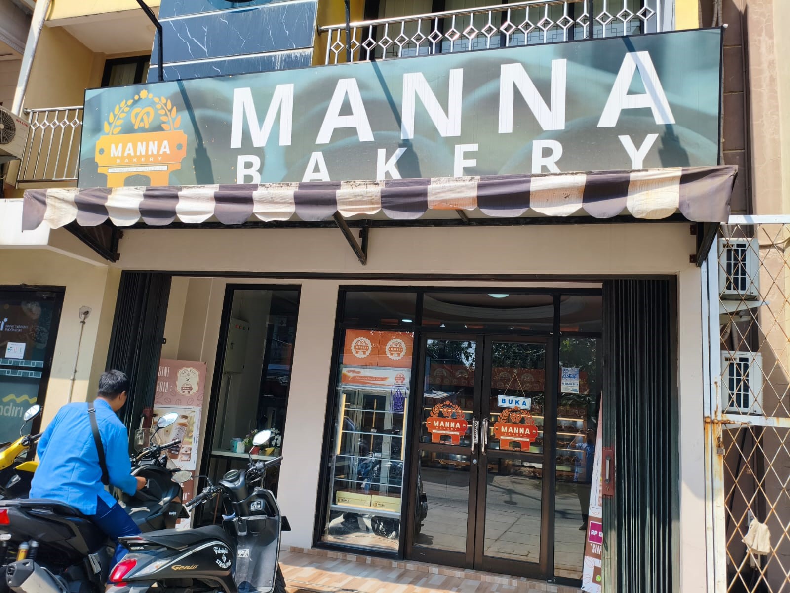 Manna Bakery
